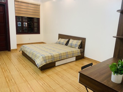 Cho thuê nhà tuyến 2 Văn Cao, 4 ngủ khép kín, DT: 90m2. 1