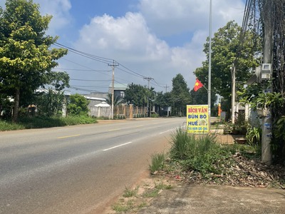 Chủ bán căn nhà mặt tiền mỹ xuân ngãi giao , khu kinh doanh sầm uất 1