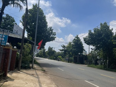 Chủ bán căn nhà mặt tiền mỹ xuân ngãi giao , khu kinh doanh sầm uất 2