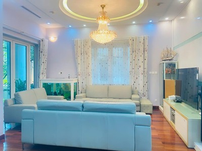 Bán biệt thự bán đảo linh đàm nguyễn phan chánh  614m2,4 tầng, mặt t iền  45 m,199  tỷ hoàng mai. 4