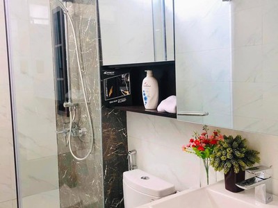 Bán nhà 3 tầng 288m2 gần chợ đêm Tân Uyên,780triệu vào ở ngay,sổ sẵn hoàn công đầy đủ 5