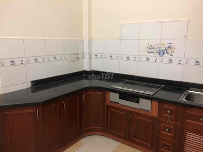 Cho thuê nhà trong ngõ ba gác phố Thái Thịnh Đống Đa 45m x 4T giá 13TR, cho thuê nhóm 2
