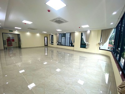 Bán Tòa Văn Phòng 9 Tầng Mặt Phố Vũ Tông Phan.Vị Trí Lô Góc.DT 116m2. Giá 63 TỶ 4