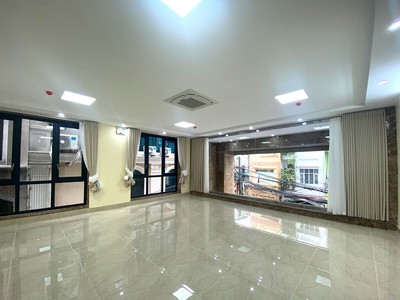 Bán Tòa Văn Phòng 9 Tầng Mặt Phố Vũ Tông Phan.Vị Trí Lô Góc.DT 116m2. Giá 63 TỶ 5
