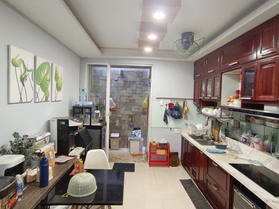 Gấp bán nhà hẻm 100/ thích quảng đức dt : 70m2 - 3 tầng btct - 3 pn - 8 tỷ 750   tl 4