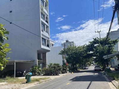 Tôi cần bán đất đường vũ duy đoán - khu bãi tắm biển sơn thuỷ 0