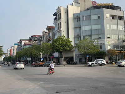Bán nhà mặt phố nguyễn văn cừ, 75m x 8 tầng, thang máy, dòng tiền 850tr/năm 1