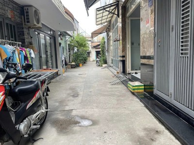 Nhà mới 4 tầng 4,5x10m - hẻm 78 cao lỗ - phường 4 - quận 8 - giá 5 tỷ 900  thương lượng 1