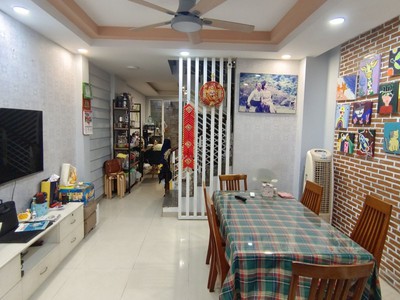 Gấp bán nhà hẻm 100/ thích quảng đức dt : 70m2 - 3 tầng btct - 3 pn - 8 tỷ 750   tl 0