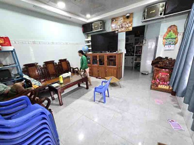 Ngộp giảm sốc 550tr bán gấp nhà hẻm xe hơi gần phạm văn đồng hbp 66m2 4 16.5 chỉ 3.95 tỷ 0