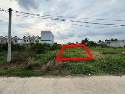 Bán gấp lô đất ở xã long cang, huyện cần đước, tỉnh long an diện tích: 106m2 4