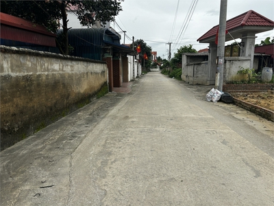 Duy nhất 1 lô gần thị trấn sóc sơn giá chỉ 710tr. đường 5m thông, full thổ cư, bao sổ sách 1