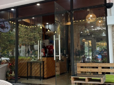 Chính chủ cần sang nhượng quán cafe văn phòng 4 tầng. 0