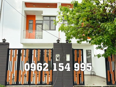 Hot nhà mới tinh 81m2 - 2 tầng 4pn - xe hơi ngủ trong nhà - tặng full nội thất - chỉ 2.3 củ tỏi 0