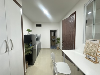 Cho thuê CĂN HỘ DỊCH VỤ ban công , cửa sổ  đầy đủ tiện nghi mặt tiền Nguyễn Thị Thập giá chỉ từ 4tr8 2