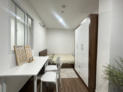 Cho thuê CĂN HỘ DỊCH VỤ ban công , cửa sổ  đầy đủ tiện nghi mặt tiền Nguyễn Thị Thập giá chỉ từ 4tr8 3