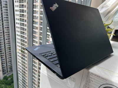 Thinkpad P14s i7-11th, 32G SSD 512G, 14inch FHD mỏng nhẹ, có card đồ họa rời 4G 2
