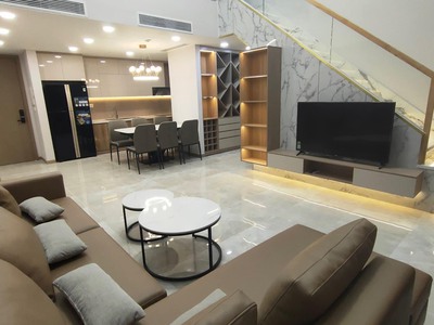 Căn hộ duplex 137m2 cần cho thuê gấp, tầng cao, nội thất đầy đủ. giá 40tr/tháng 0
