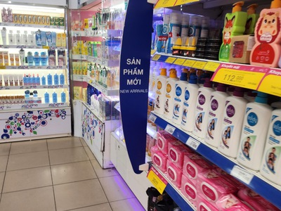 Cần tuyển dụng gấp 3 bạn làm tạp vụ, phụ kho, lđpt, bán hàng 0