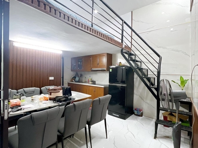 Cần bán nhà:tập thể 162a tôn đức thắng dt31/55 :t4: 2.28 tỷ đống đa 0