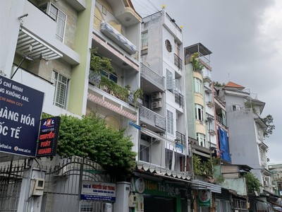 Bán nhà quận 10-mặt tiền kinh doanh 146m, 4tầng,sổ nở hậu 6.5m, hoàn công đủ 2