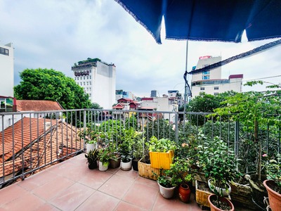 Bán nhà mặt phố trần quốc toản, 27m2, 4 tầng, mặt tiền 5.7m, nhỉnh 17 tỉ, kinh doanh đỉnh 1