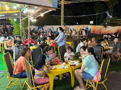 Sang nhượng quán tại chợ đêm bạch đằng, phường phú cường, thủ dầu một, bình dương. 4