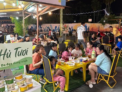 Sang nhượng quán tại chợ đêm bạch đằng, phường phú cường, thủ dầu một, bình dương. 2