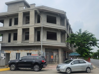 Bán shophouese mặt đường đôi nguyễn văn cừ từ sơn bắc ninh. - kinh doanh được ngay 1