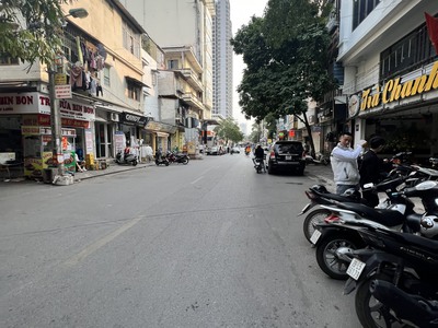 Cho thuê nhà mặt phố Huế quận Hai Bà Trưng Hà Nội 0