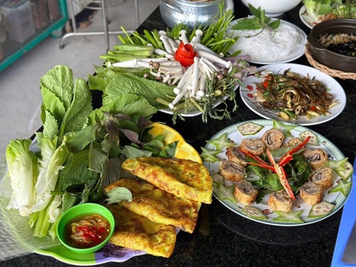 Tháng 7 tháng vu lan   báo hiếu quán đồ chay biển tình thương ở kp1  - long bình   biên hòa 3