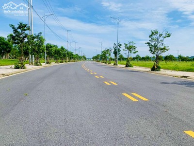 1 lô mặt tiền trục thông bên hông công viên duy nhất VSIP Quảng Ngãi giá siêu mềm 3