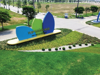 1 lô mặt tiền trục thông bên hông công viên duy nhất VSIP Quảng Ngãi giá siêu mềm 1