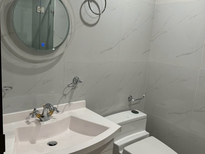 Cho thuê CHCC Leman Q.3, 150m2, 2Pn, 2 tollet, nội thất như hình 1