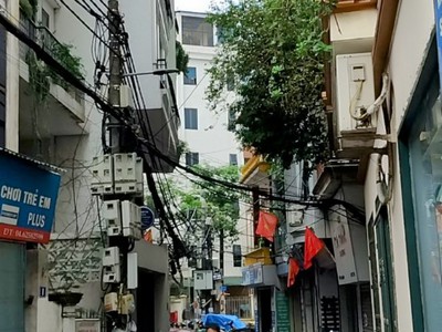 Bán 205m2 đất tặng ngay nhà mặt ngõ Trích Sài, Lạc Long Quân, 2 mặt thoáng 1