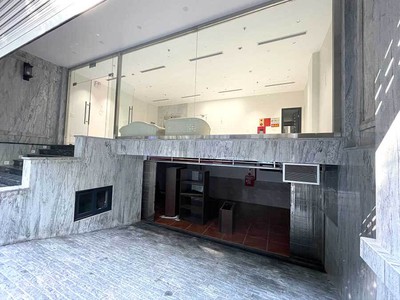 Cho Thuê Tòa Văn Phòng 8 Tầng Phố Trần Duy Hưng. DT 105m2, Mt 9.3m. Giá 140tr/th 1