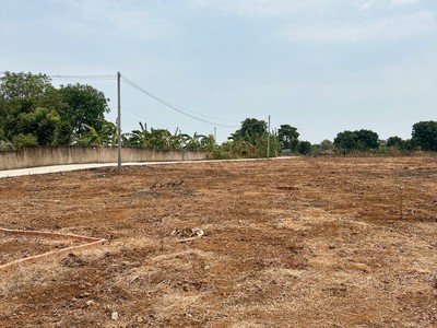 Kẹt tiền ngân hàng, bán gấp 100m2 măt tiền 32m nối thẳng vào cổng KCN Cao 500 ha, chỉ 850trđ sổ sẳn 3