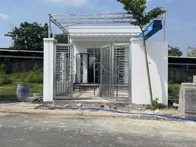 Nhà đẹp bình minh trảng bom đồng nai sổ riêng thổ cư 1 sẹc ql1a. trọn sổ chỉ 1 tỷ 6 hỗ trợ vay 3 0