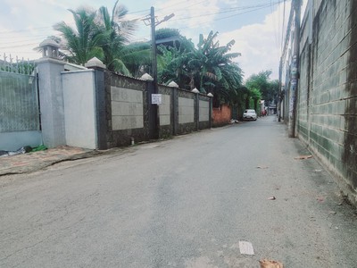 Bán biệt thự 1124m2 gàn trường bùi thị xuân p. tân tiến , trung tâm tp biên hoà 3