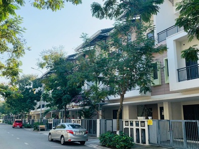 Bán nhà liền kề 3 tầng vị trí đẹp, giá cực tốt chỉ trong tháng ngâu 3