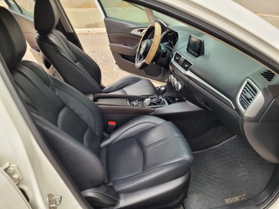 Cần bán Xe 5 chỗ Mazda3 2019 bản Luxyry2019 bản faylip 5