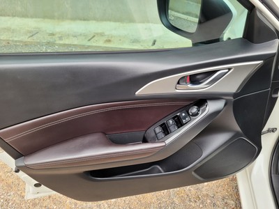 Cần bán Xe 5 chỗ Mazda3 2019 bản Luxyry2019 bản faylip 2