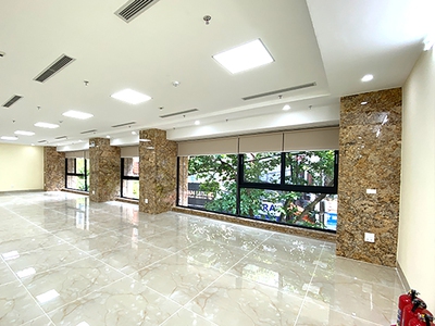 Bán Tòa Văn Phòng VIP 9 Tầng MP Hoàng Ngân.Đang cho thuê 500tr.th. DT 400.5m2. Giá 215 TỶ 9