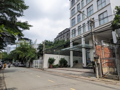 Cho thuê mặt tiền thảo điền ngay quốc hương, thái ly, 500m2 chỉ 90 triệu 0