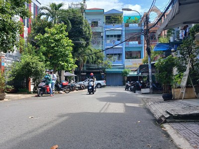 Bán biệt thự phố gần nthx, q bình thạnh, 8x18 đường 13m, gara 2 oto 3