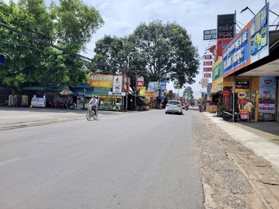 Bán gấp lô đất nằm ngay cổng khu đô thị thương mại dịch vụ 124m2, cách sân bay Long Thành 7p - 950tr 1
