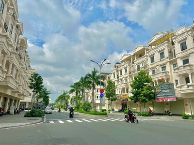 Bán nhà phố cityland phường 10 quận gò vấp,  diện tích: 5 x 20m  kết cấu:1 hầm, 1 trệt, 3 lầu, đang 4