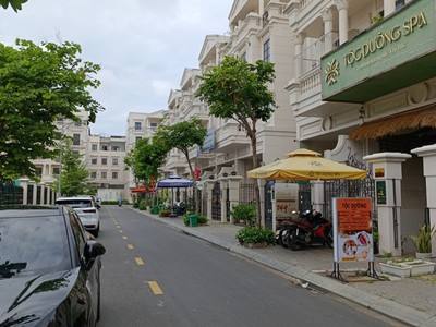 Bán nhà phố cityland phường 10 quận gò vấp,  diện tích: 5 x 20m  kết cấu:1 hầm, 1 trệt, 3 lầu, đang 2