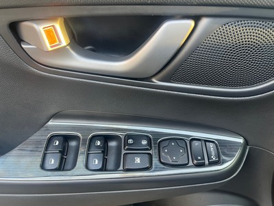 Gia đình cần bán Hyundai KONA 1.6 TURBO sản xuất 2018 bản cao cấp nhất 1