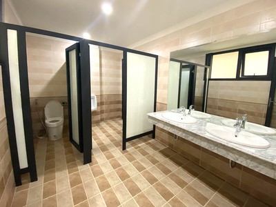 Bán Tòa Văn Phòng 9 Tầng Mặt Phố Quan Hoa.Vị Trí Đắc Địa.DT 190m2.MT 9.5m. Gia 95 TỶ 6